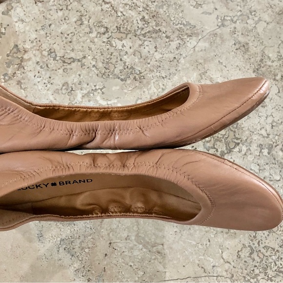 Lucky Brand, Women’s 9, Emmie, Soft Leather, Beige Ballerina Slip Ons, GUC - Picture 8 of 11